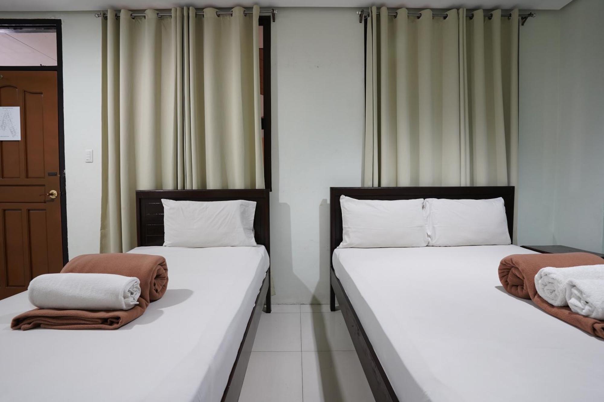 RedDoorz at Arzo Hotel Grand Lodge - Quarantine Hotel Manila Exterior foto