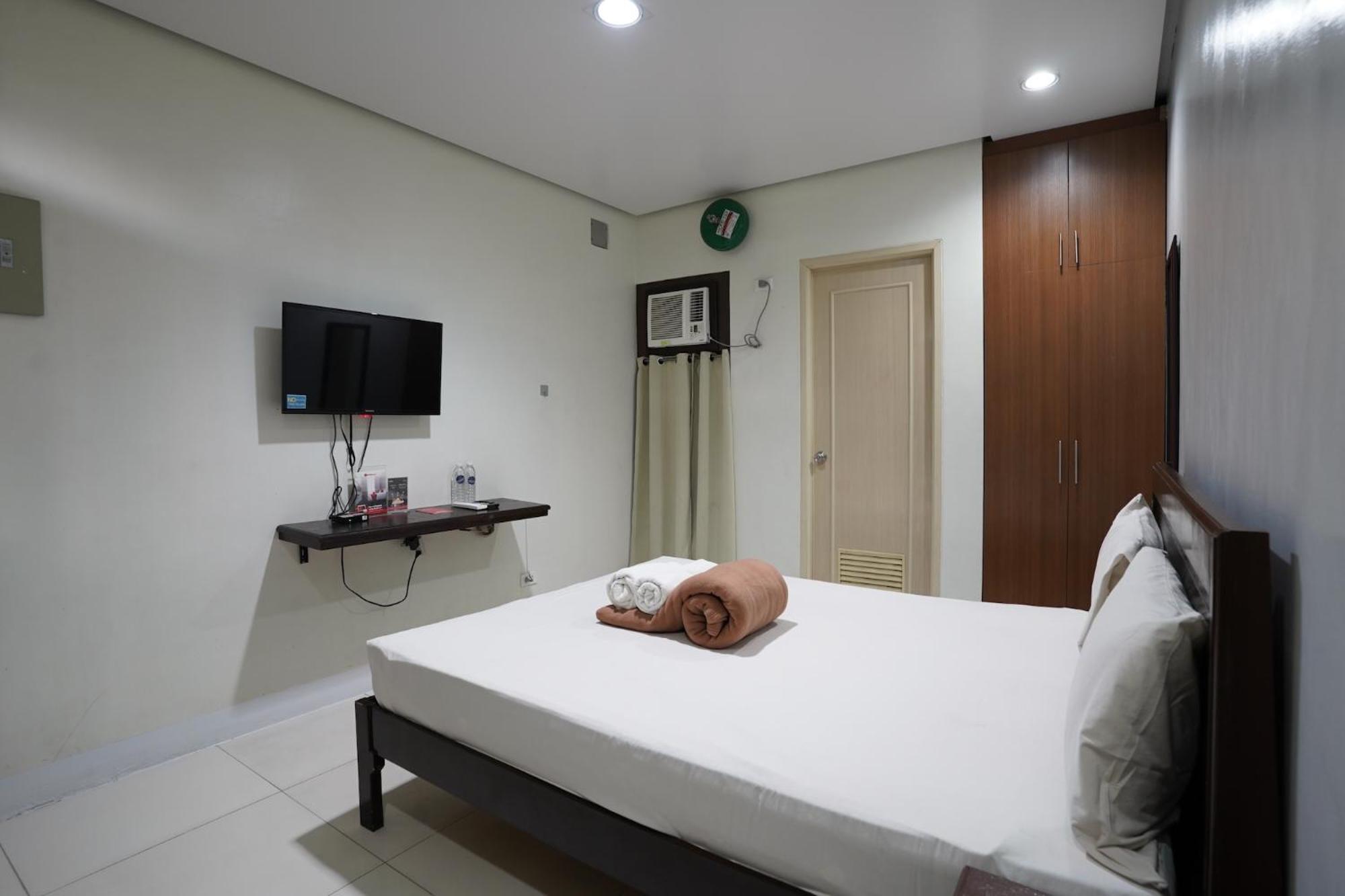 RedDoorz at Arzo Hotel Grand Lodge - Quarantine Hotel Manila Exterior foto
