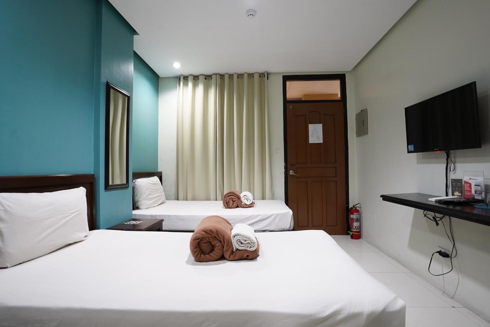 RedDoorz at Arzo Hotel Grand Lodge - Quarantine Hotel Manila Exterior foto
