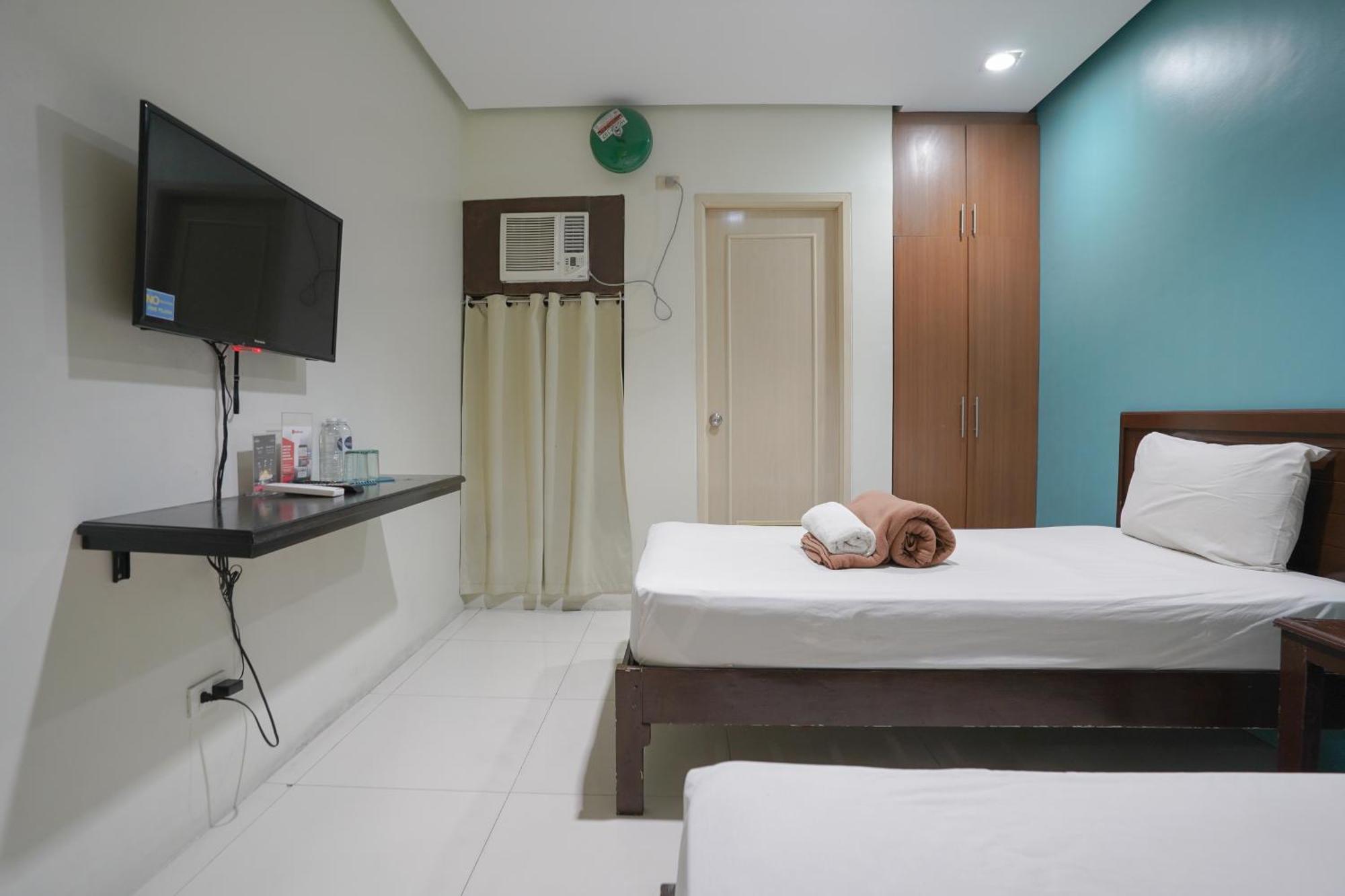 RedDoorz at Arzo Hotel Grand Lodge - Quarantine Hotel Manila Exterior foto