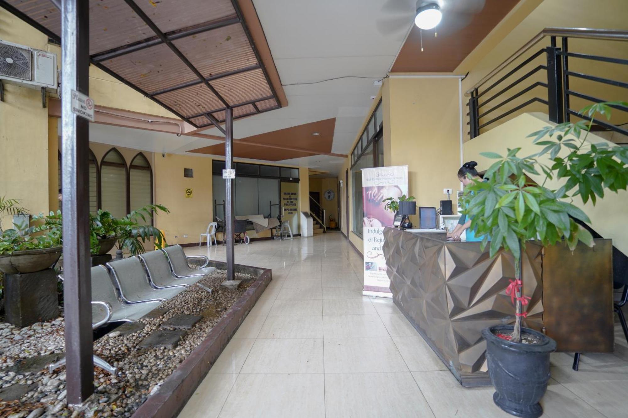 RedDoorz at Arzo Hotel Grand Lodge - Quarantine Hotel Manila Exterior foto
